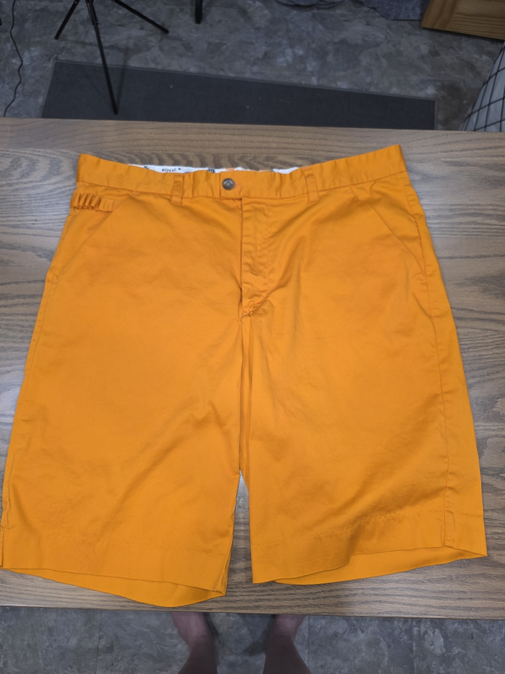 Royal & Awesome Men's Bright Orange Golf Shorts. Size 38 Sports